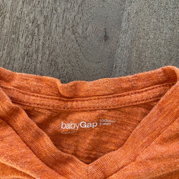 Two Gap Boys Long Sleeve Tops Sz 5 -J6 - Picture 6 of 8